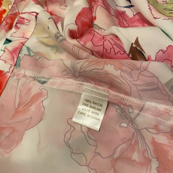 Plum Pretty Sugar Silk Floral Lounge Set - Picture 6 of 6